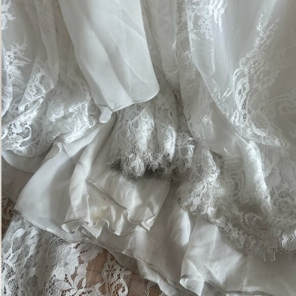 Kyha Oswald Lace Deep V Dress (sold as is) - Picture 13 of 13